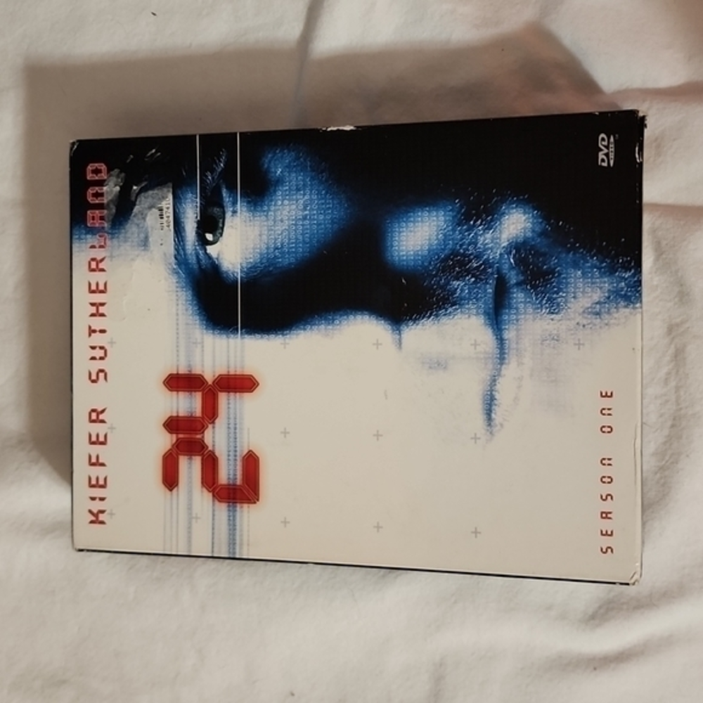 24 Season 1 DVDS